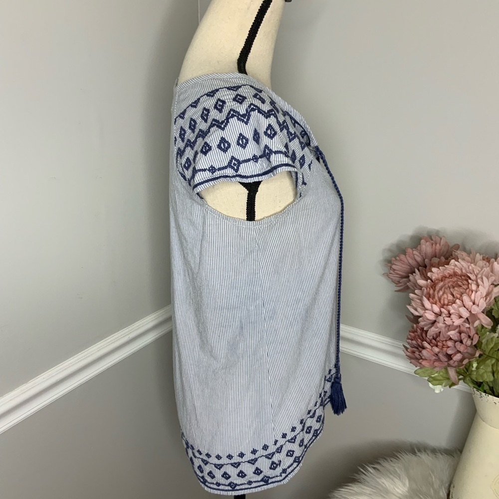 THML Blue White embroidered draw string Top - Picture 5 of 6